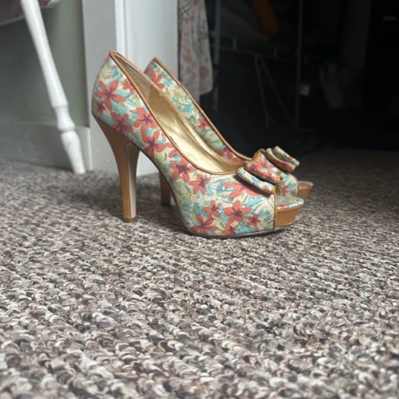 Madden Girl Floral Bow Peep-Toe Heels in Coral, Aqua & Tan - Picture 3 of 5